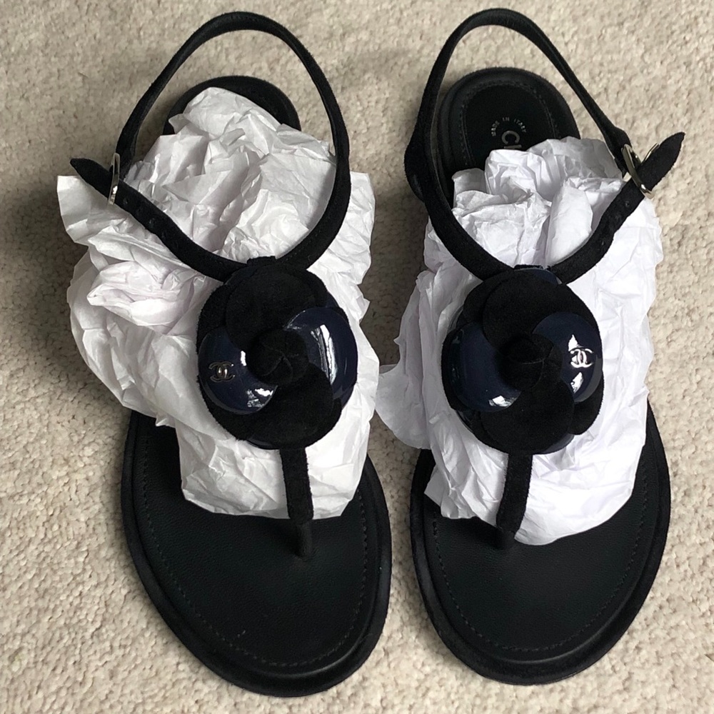 C H A N E L Camellia Suede Thong Sandals, Black A… - image 3
